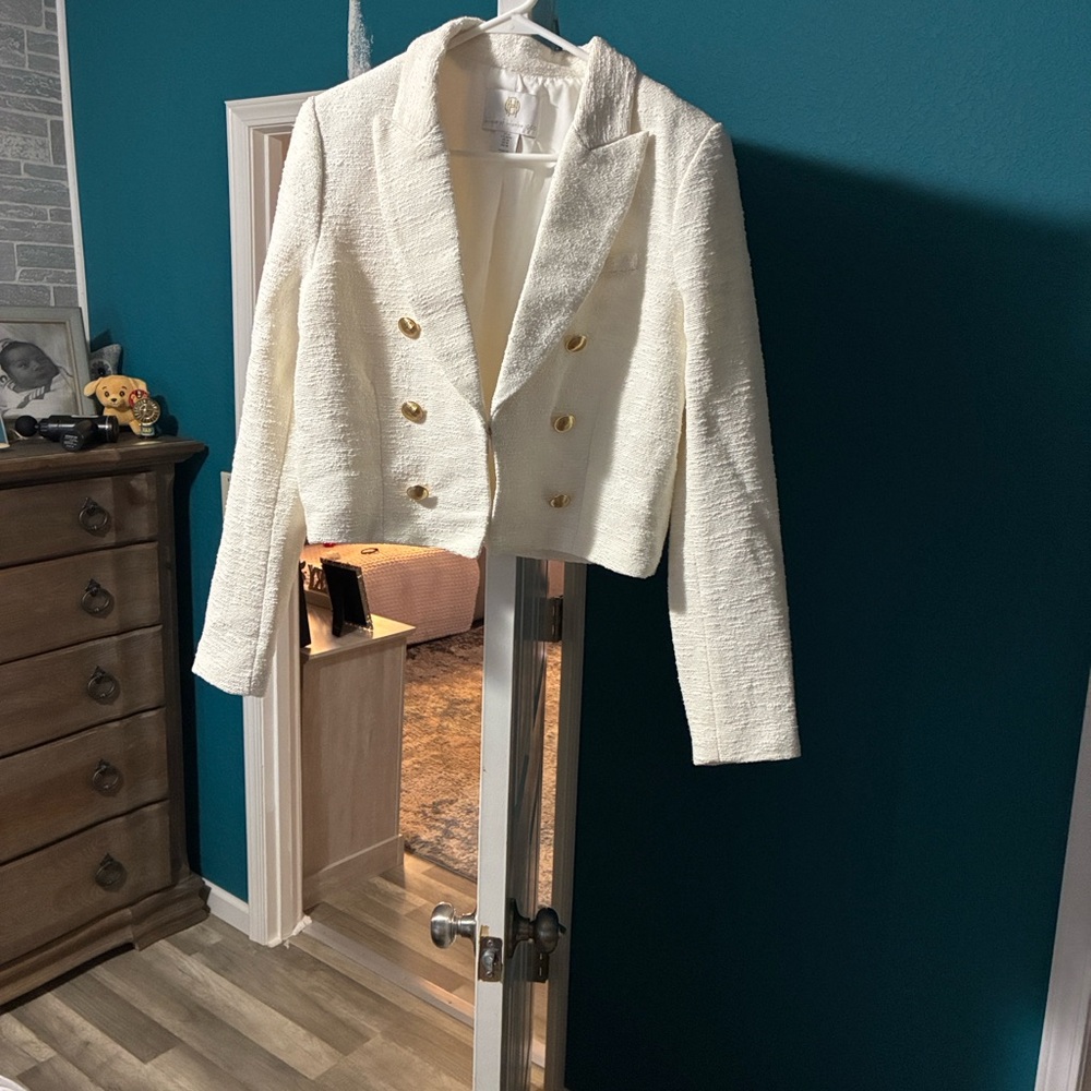 House of Harlow 1960 Textured Cream Blazer with Gold Buttons